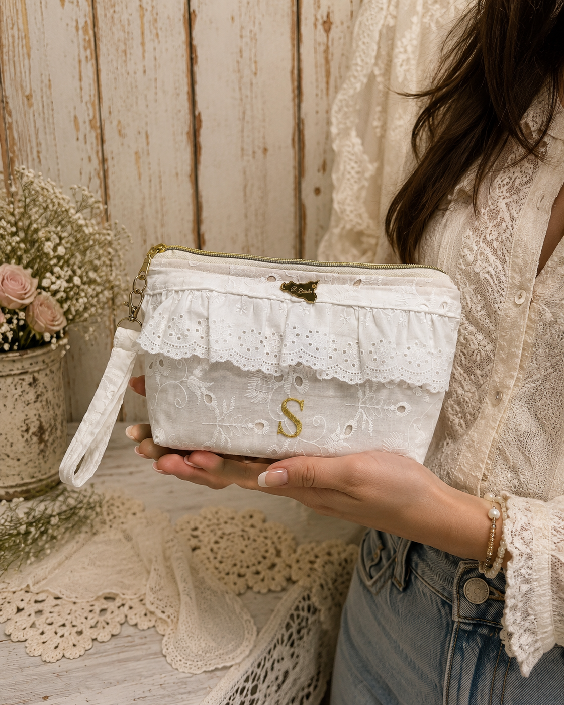Personalized makeup bag, cosmetics bag, lace travel bag, gifts for bridesmaids, Mother's Day gift