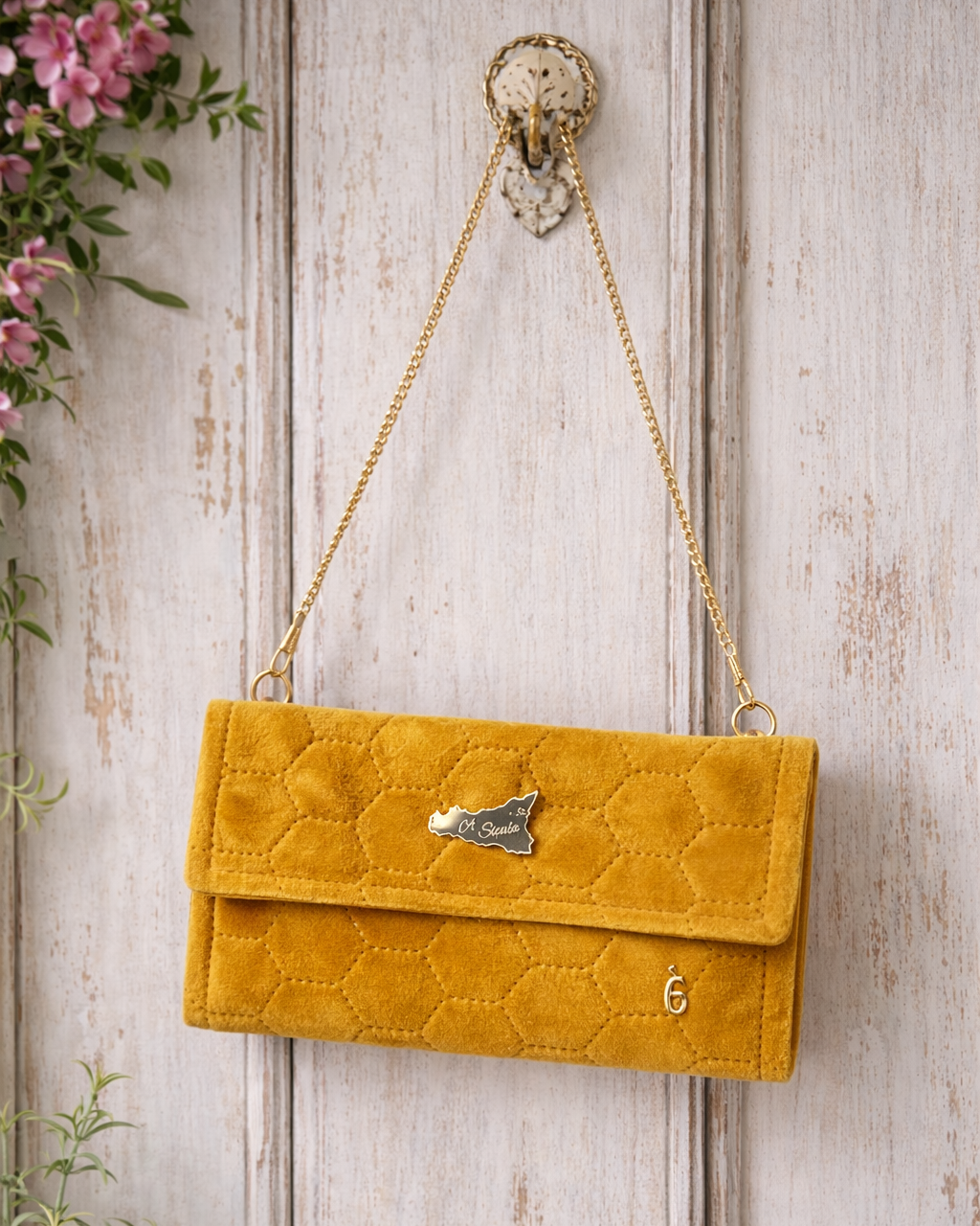 shoulder bag